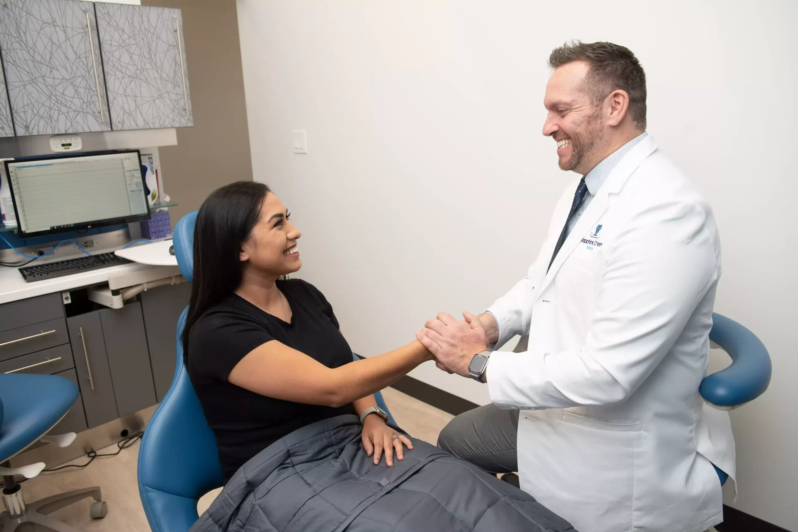 Let's Get it Straight: Braces vs Invisalign - Sapphire Creek Dental
